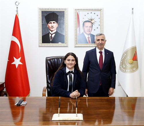 Vali Ünlüer, Koltuğunu Temsili Vali Mehtap Gök’e Devretti